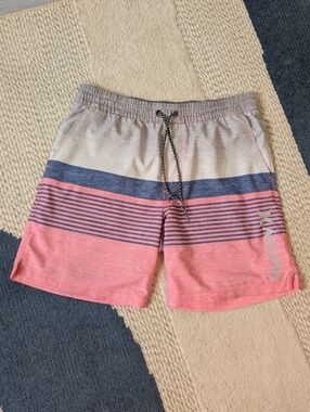 Hurley Epic Ombre Volley Swim Shorts Trunks in Pink Bloom M Medium